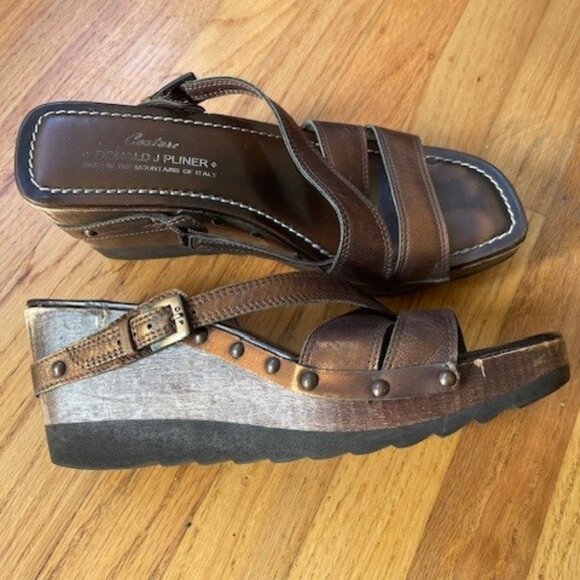 Donald J Pliner Wedge Bronze Sandals - Picture 4 of 7